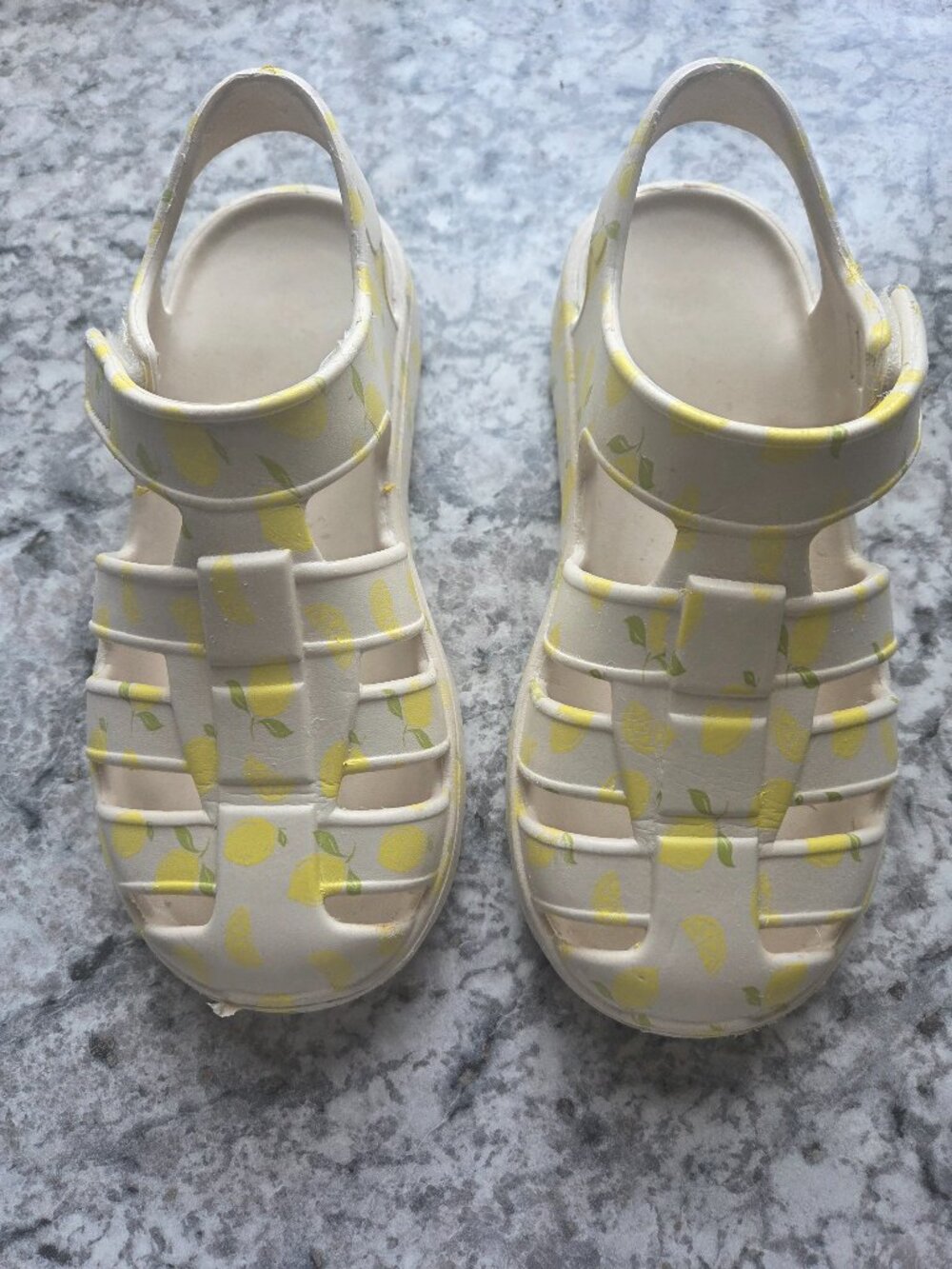 Girls sandals